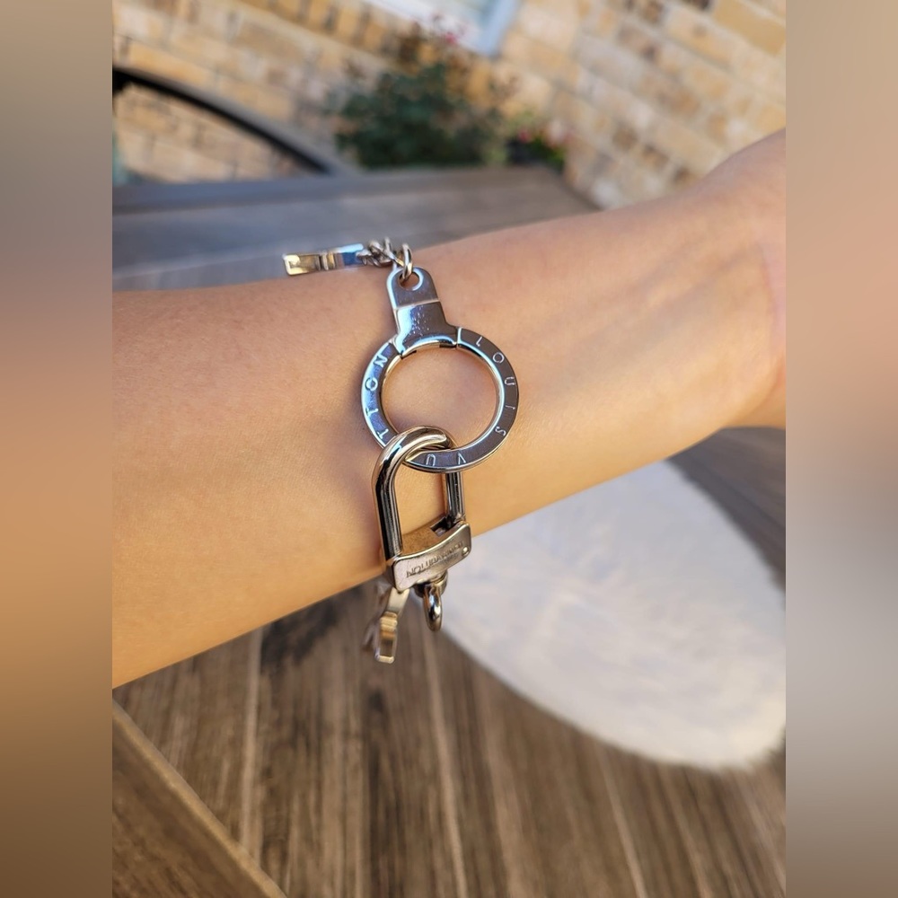 Silver Fleur D'Epi Chain Bag Charm - Picture 12 of 12